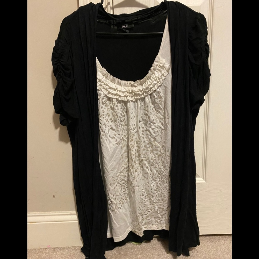 Comfy Two-In-One Top with Cinched Sleeves